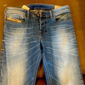 Lightly used Diesel Zathan Jeans. 30x30. Bootcut.